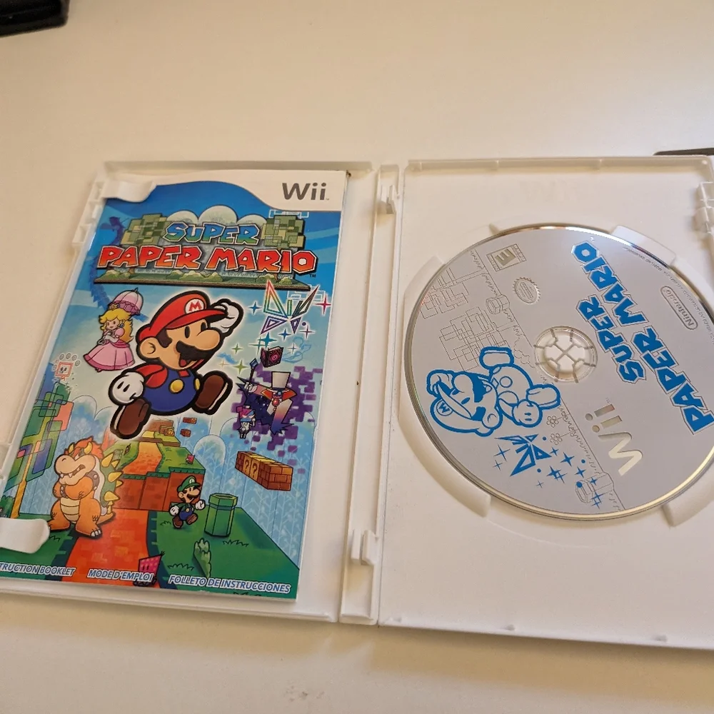 Nintendo Super Paper Mario Wii 2007, w instructions Original Owner, Tested